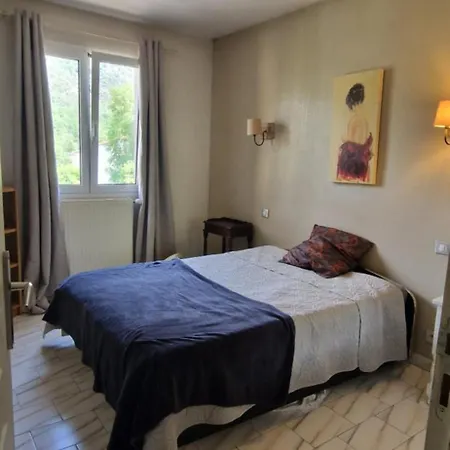 Grande Maison - Clara